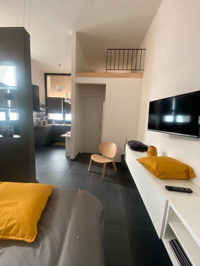 Fashionhouse Bed and Breakfast La Spezia Exteriör bild